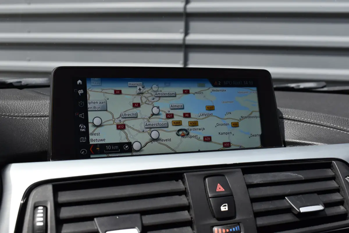 320i M Sport Shadow | Virtual Cockpit | Achteruitrijcamera | Groot Navi | HiFi |