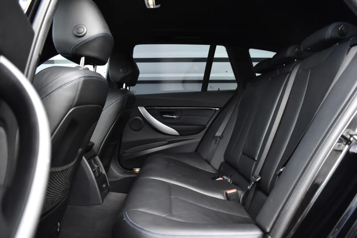 320i M Sport Shadow | Virtual Cockpit | Achteruitrijcamera | Groot Navi | HiFi |