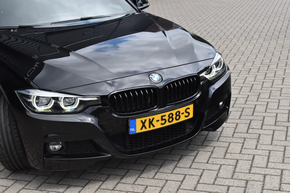 320i M Sport Shadow | Virtual Cockpit | Achteruitrijcamera | Groot Navi | HiFi |