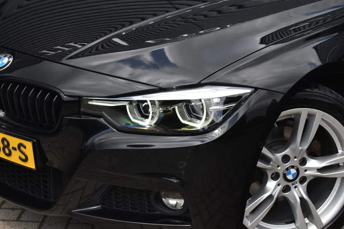320i M Sport Shadow | Virtual Cockpit | Achteruitrijcamera | Groot Navi | HiFi |