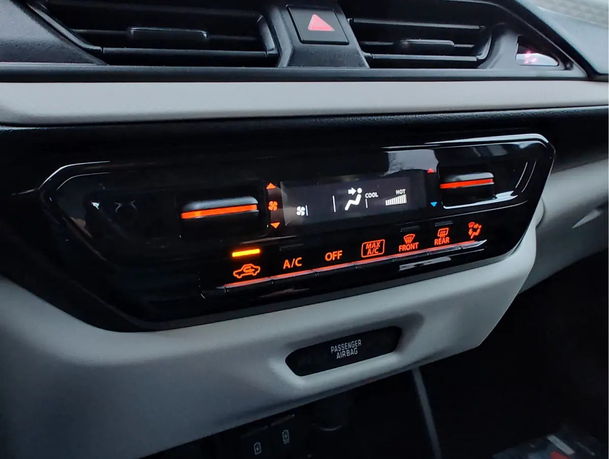 1.2 SELECT SMART HYBRID AUTOM. Direct Leverbaar | Tot 10 JAAR GARANTIE!  Inclusief € 2.400,- Voorraad Voordeel