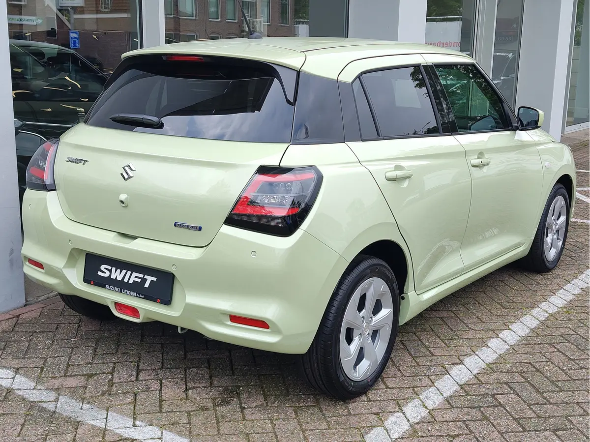 1.2 SELECT SMART HYBRID AUTOM. Direct Leverbaar | Tot 10 JAAR GARANTIE!  Inclusief € 2.400,- Voorraad Voordeel