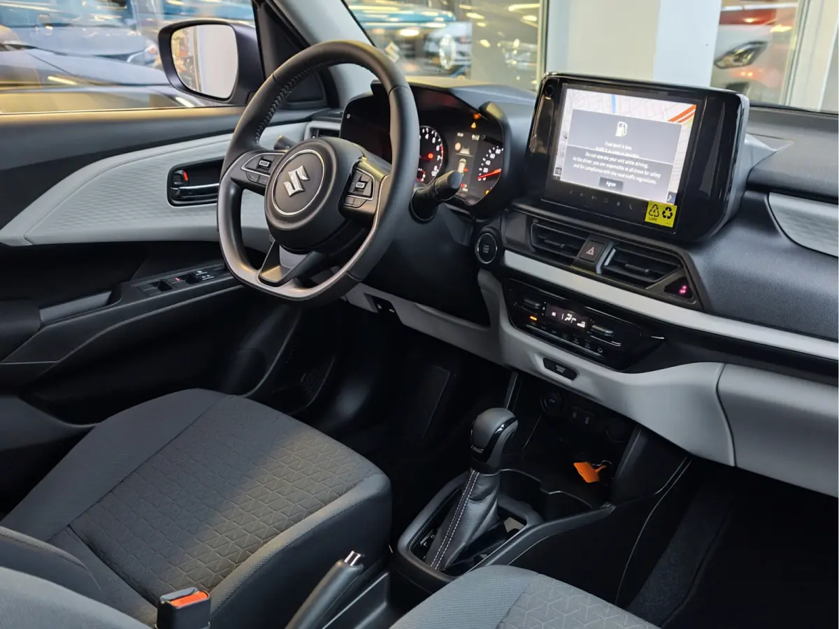 1.2 SELECT SMART HYBRID AUTOM. Direct Leverbaar | Tot 10 JAAR GARANTIE!  Inclusief € 2.400,- Voorraad Voordeel