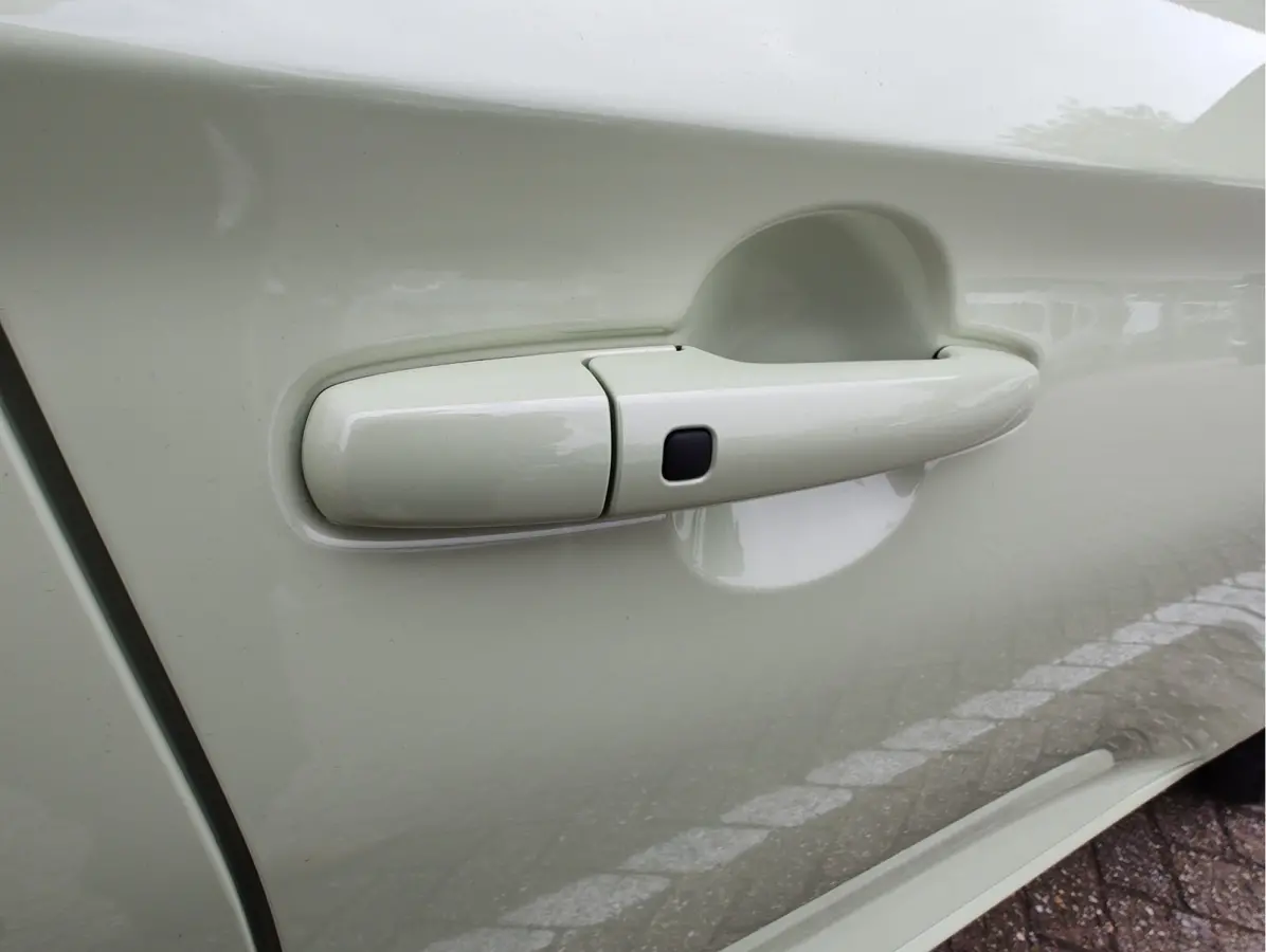 1.2 SELECT SMART HYBRID AUTOM. Direct Leverbaar | Tot 10 JAAR GARANTIE!  Inclusief € 2.400,- Voorraad Voordeel