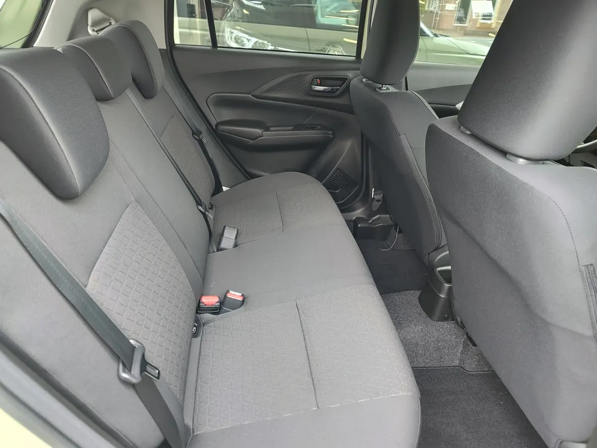 1.2 SELECT SMART HYBRID AUTOM. Direct Leverbaar | Tot 10 JAAR GARANTIE!  Inclusief € 2.400,- Voorraad Voordeel
