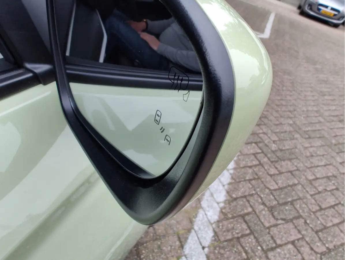 1.2 SELECT SMART HYBRID AUTOM. Direct Leverbaar | Tot 10 JAAR GARANTIE!  Inclusief € 2.400,- Voorraad Voordeel