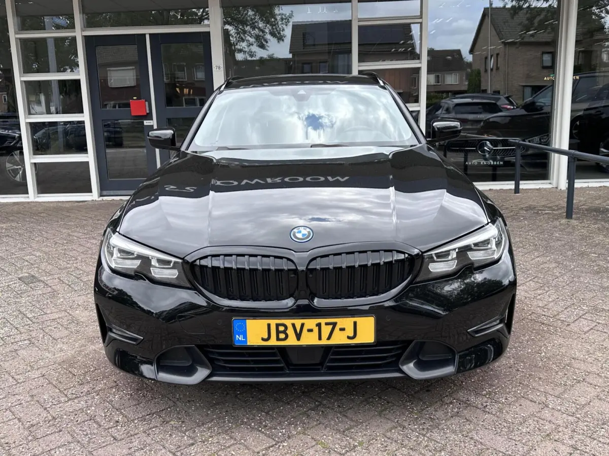 330e High Executive Led, Climat, Carplay, Camera, LM..