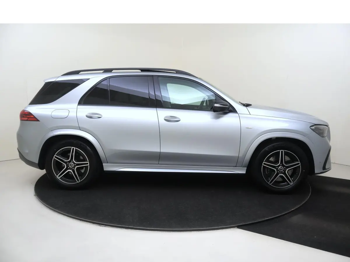 400 e 4MATIC AMG Line / Panoramadak/ AIRMATIC/ Night-Pakket / Memory-Stoelen / Luchtvering /