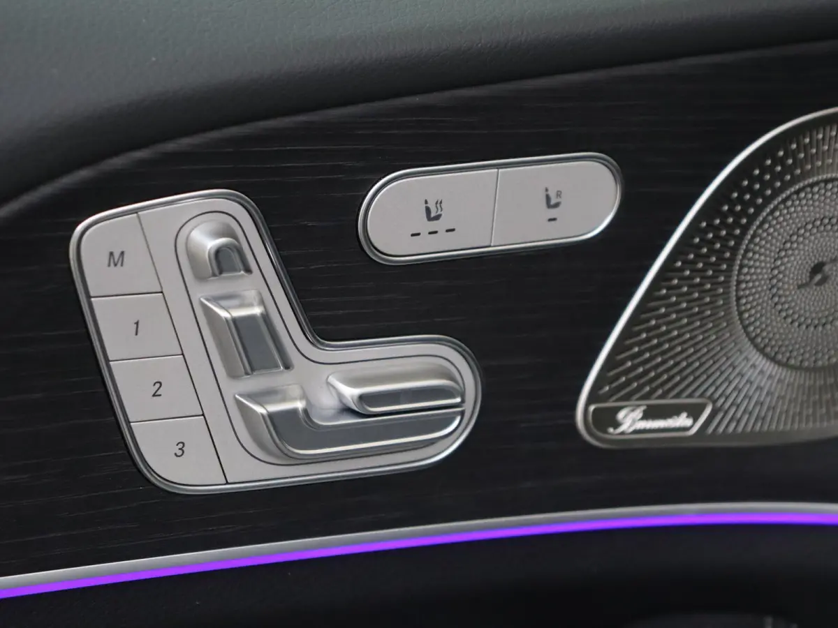 400 e 4MATIC AMG Line / Panoramadak/ AIRMATIC/ Night-Pakket / Memory-Stoelen / Luchtvering /