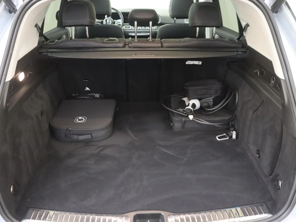 400 e 4MATIC AMG Line / Panoramadak/ AIRMATIC/ Night-Pakket / Memory-Stoelen / Luchtvering /