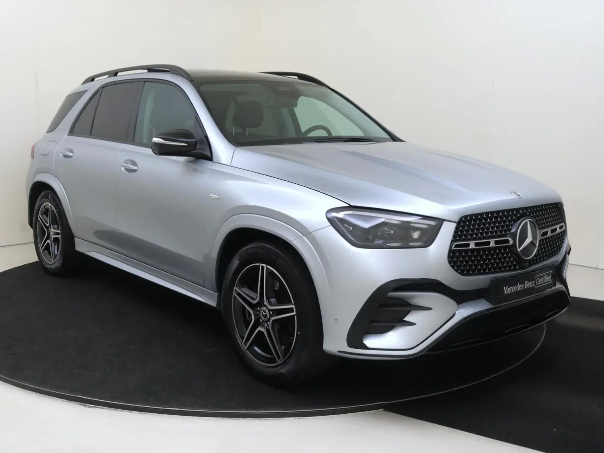 400 e 4MATIC AMG Line / Panoramadak/ AIRMATIC/ Night-Pakket / Memory-Stoelen / Luchtvering /