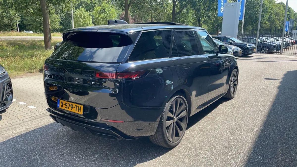 3.0 P460e Dynamic HSE PHEV 460 PK | Automaat | Panoramadak | Navigatie | 360 Camera | Meridian Sound System | Luchtvering | Keyless | Head-up Display |