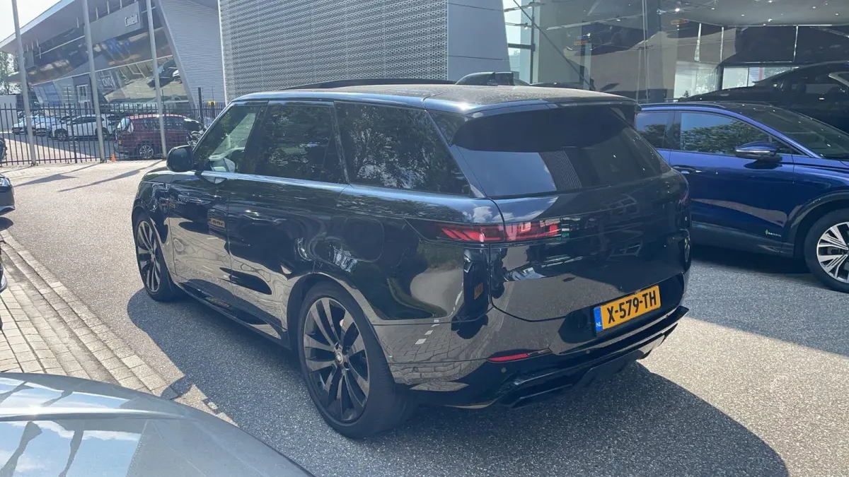3.0 P460e Dynamic HSE PHEV 460 PK | Automaat | Panoramadak | Navigatie | 360 Camera | Meridian Sound System | Luchtvering | Keyless | Head-up Display |