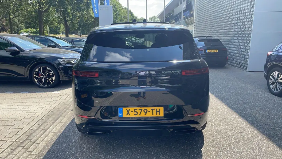 3.0 P460e Dynamic HSE PHEV 460 PK | Automaat | Panoramadak | Navigatie | 360 Camera | Meridian Sound System | Luchtvering | Keyless | Head-up Display |