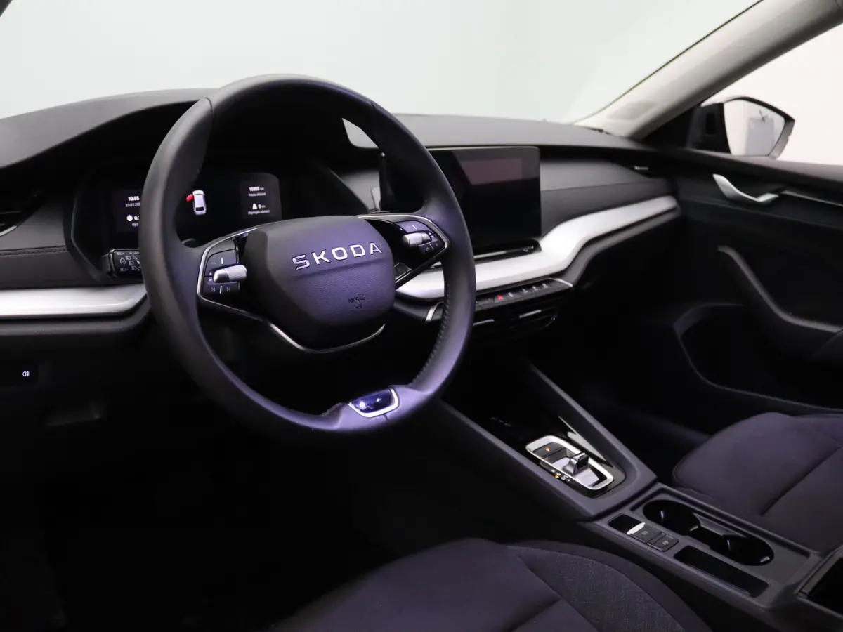 115pk TSI MHEV Business Edition Plus Apple Carplay/Android Auto | Trekhaak elektrisch.