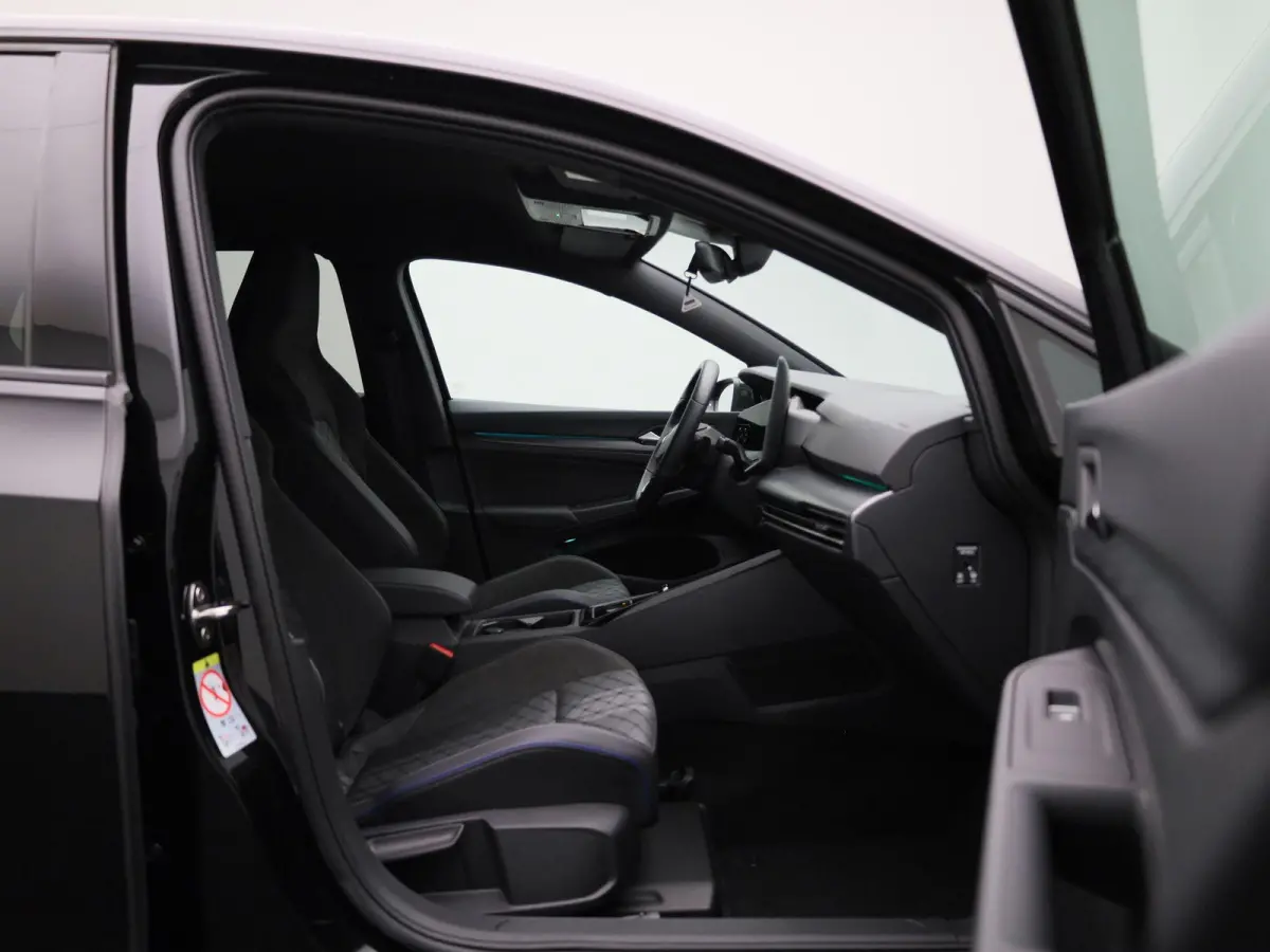 1.5 eTSI R-Line Edition | 150 PK | Automaat | Navigatie | Carplay / Android Auto | Digital Cockpit