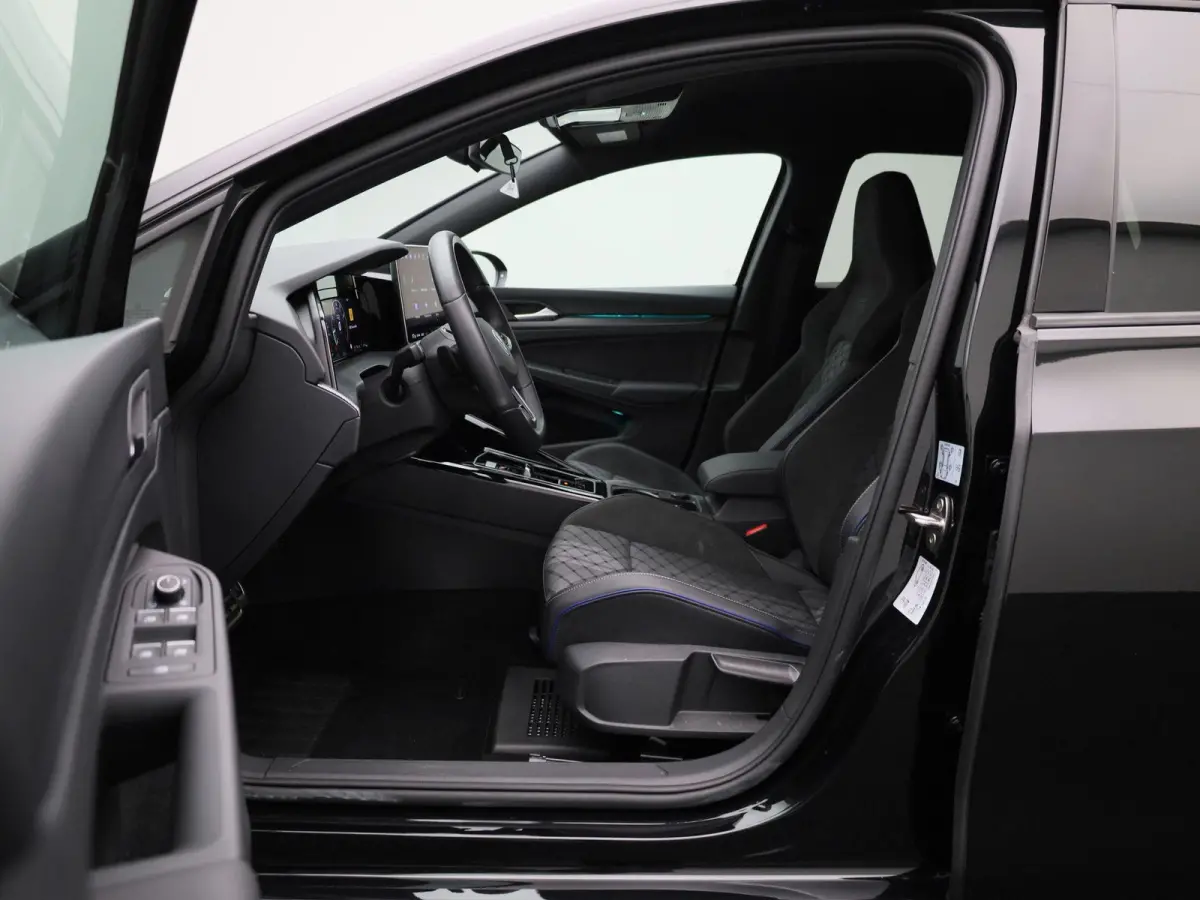 1.5 eTSI R-Line Edition | 150 PK | Automaat | Navigatie | Carplay / Android Auto | Digital Cockpit