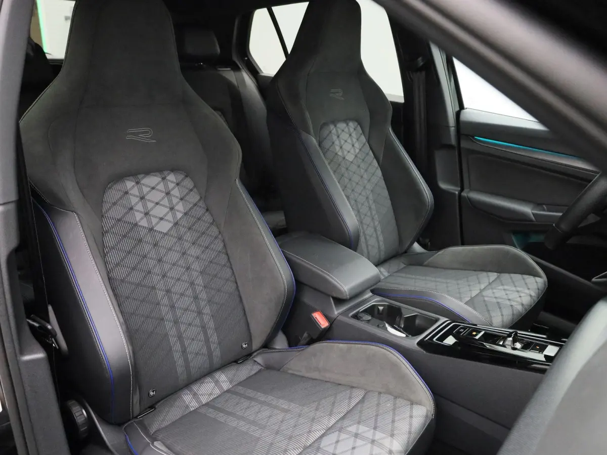 1.5 eTSI R-Line Edition | 150 PK | Automaat | Navigatie | Carplay / Android Auto | Digital Cockpit