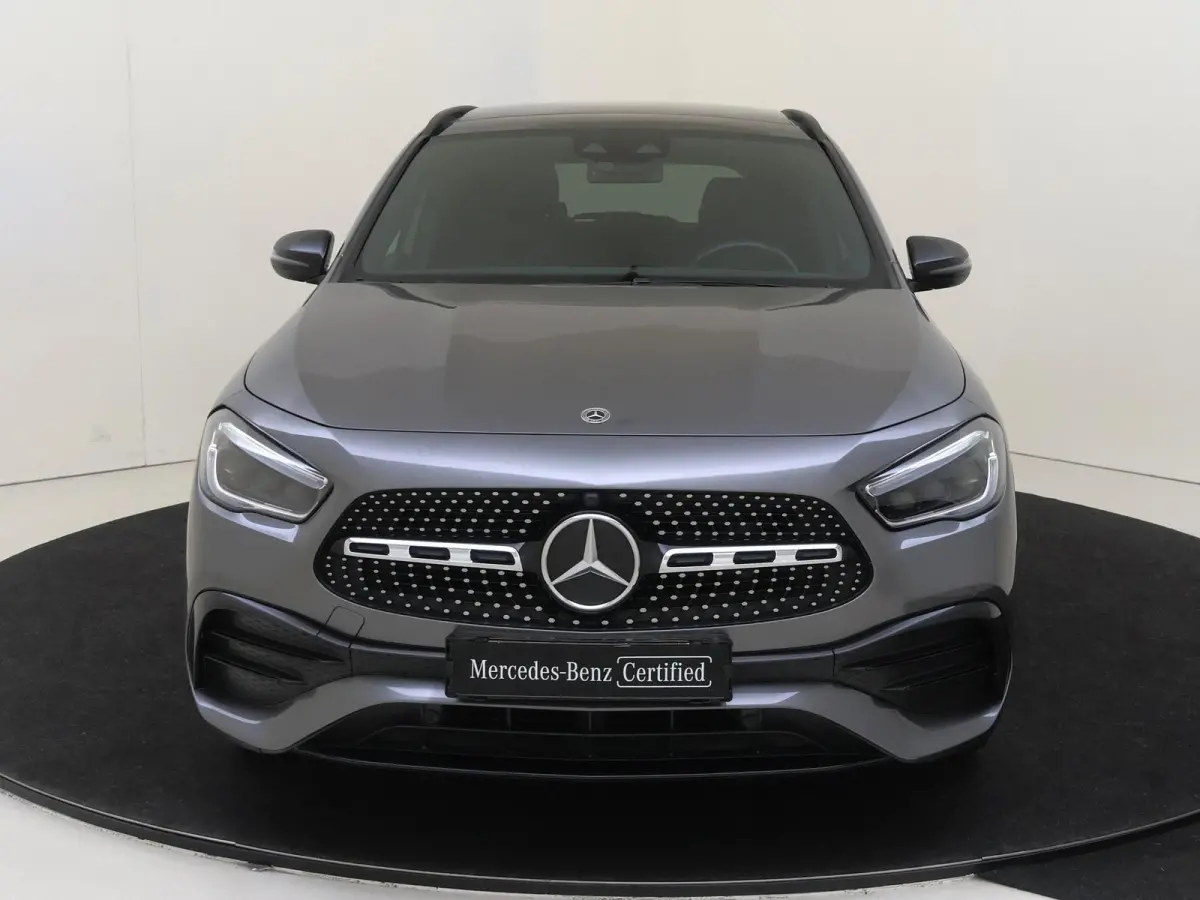 200 Business Solution AMG / Memory-Stoelen / Panaromadak / Achteruitrijcamera / Sfeerverlichting /