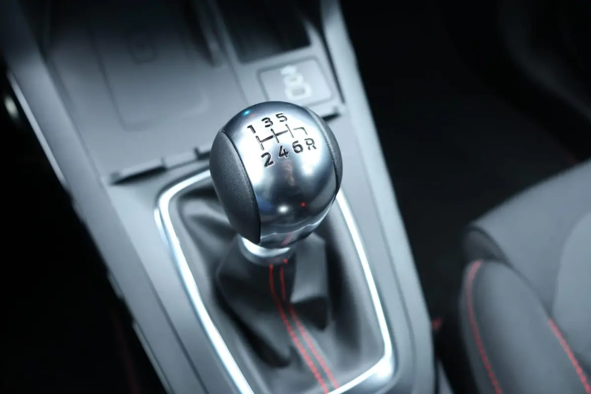 1.0 EcoBoost ST-Line | Gratis upgrade naar automaat! | Voorraad! | Winterpack | Elektrische Achterklep | Cruise Control | Keyless Entry | Climate Control |
