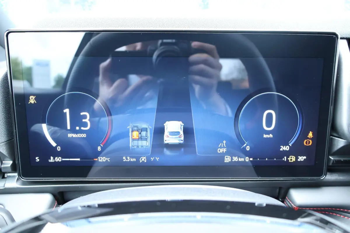 1.0 EcoBoost ST-Line | Gratis upgrade naar automaat! | Voorraad! | Winterpack | Elektrische Achterklep | Cruise Control | Keyless Entry | Climate Control |
