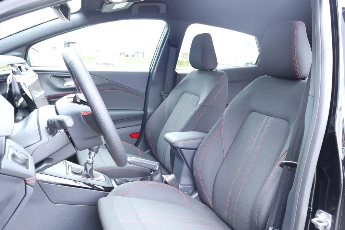1.0 EcoBoost ST-Line | Gratis upgrade naar automaat! | Voorraad! | Winterpack | Elektrische Achterklep | Cruise Control | Keyless Entry | Climate Control |