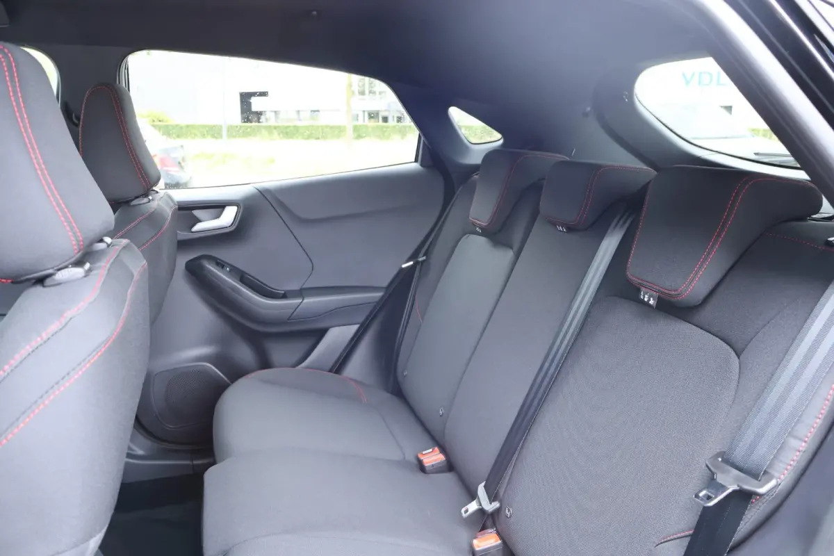1.0 EcoBoost ST-Line | Gratis upgrade naar automaat! | Voorraad! | Winterpack | Elektrische Achterklep | Cruise Control | Keyless Entry | Climate Control |
