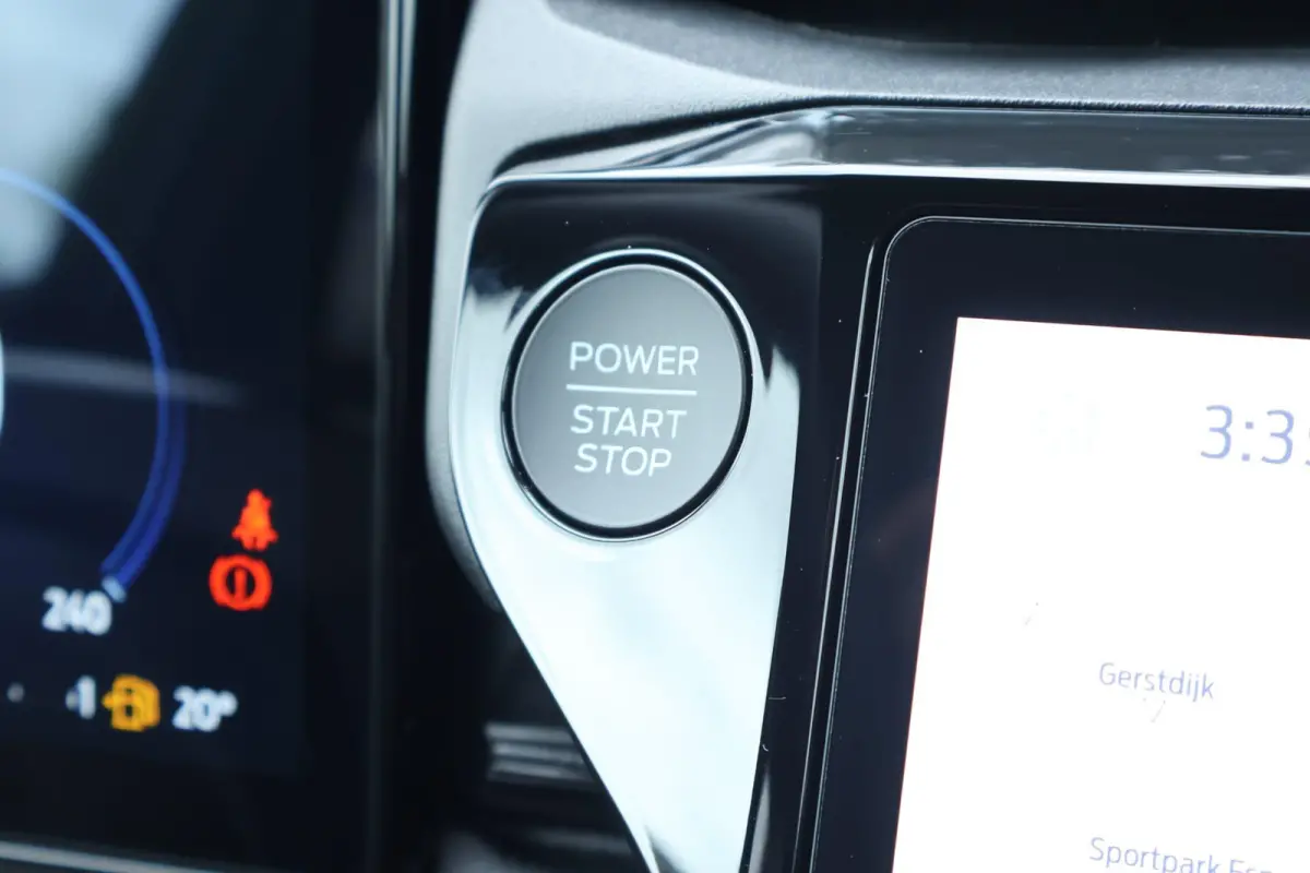 1.0 EcoBoost ST-Line | Gratis upgrade naar automaat! | Voorraad! | Winterpack | Elektrische Achterklep | Cruise Control | Keyless Entry | Climate Control |