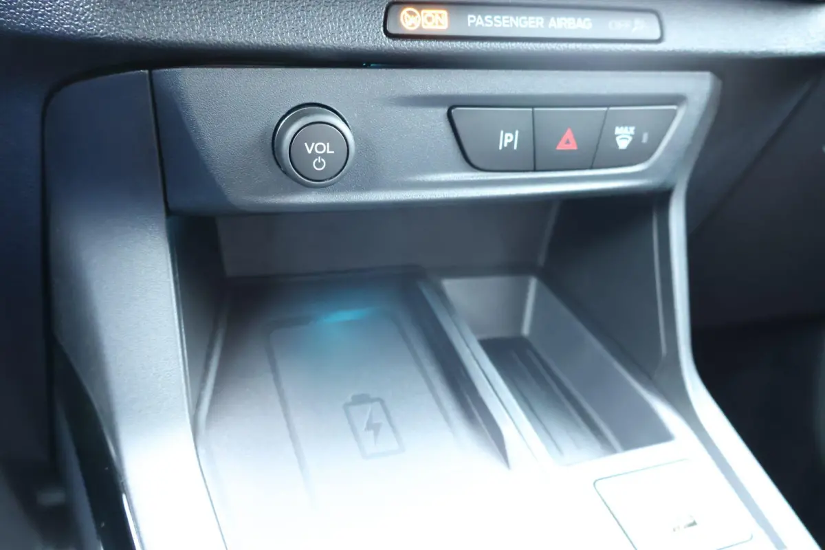 1.0 EcoBoost ST-Line | Gratis upgrade naar automaat! | Voorraad! | Winterpack | Elektrische Achterklep | Cruise Control | Keyless Entry | Climate Control |