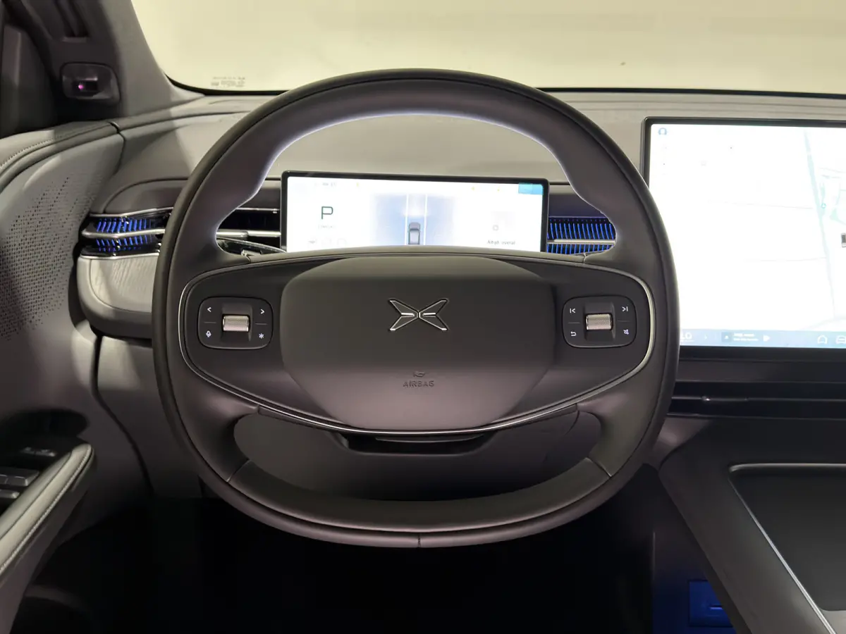RWD Long Range 80.8 kWh | Luxe donker interieur | Panoramadak