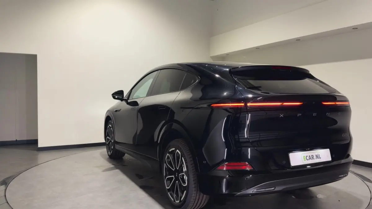 RWD Long Range 80.8 kWh | Luxe donker interieur | Panoramadak