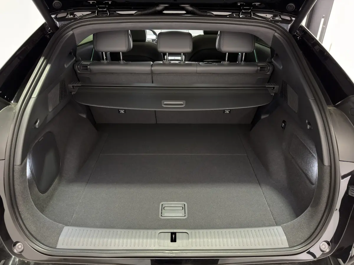 RWD Long Range 80.8 kWh | Luxe donker interieur | Panoramadak