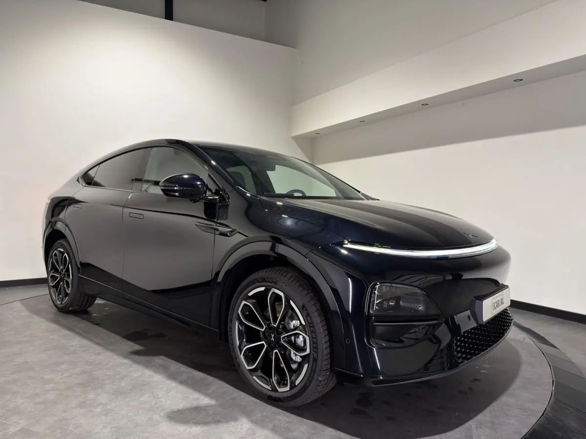 RWD Long Range 80.8 kWh | Luxe donker interieur | Panoramadak