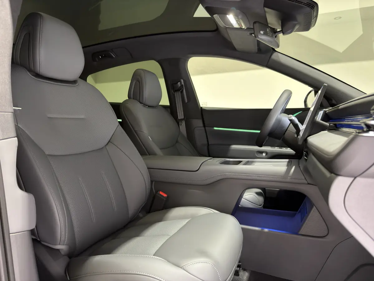 RWD Long Range 80.8 kWh | Luxe donker interieur | Panoramadak