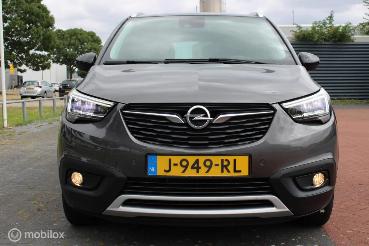 1.2 Turbo 110 PK Edition 2020, Trekhaak, Zwart dak, Donker glas, Cruise, Clima, Navi, App connect,