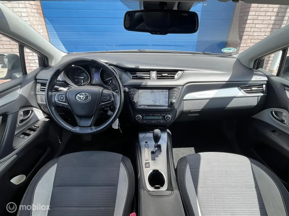2.0 VVT-i Lease Pro Automaat 2016 exportprijs ex BPM Luxe en goede auto met NAP en boekjes.