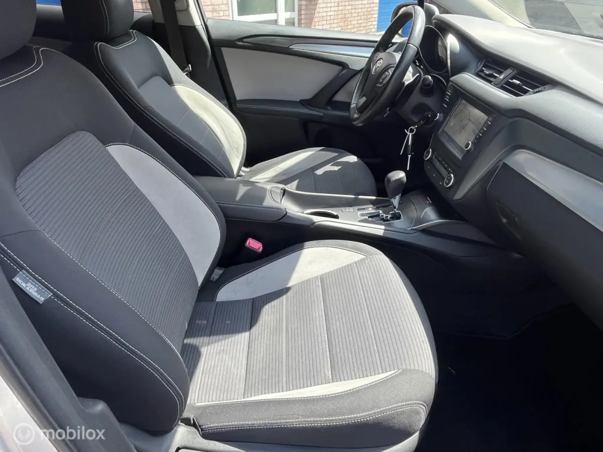 2.0 VVT-i Lease Pro Automaat 2016 exportprijs ex BPM Luxe en goede auto met NAP en boekjes.