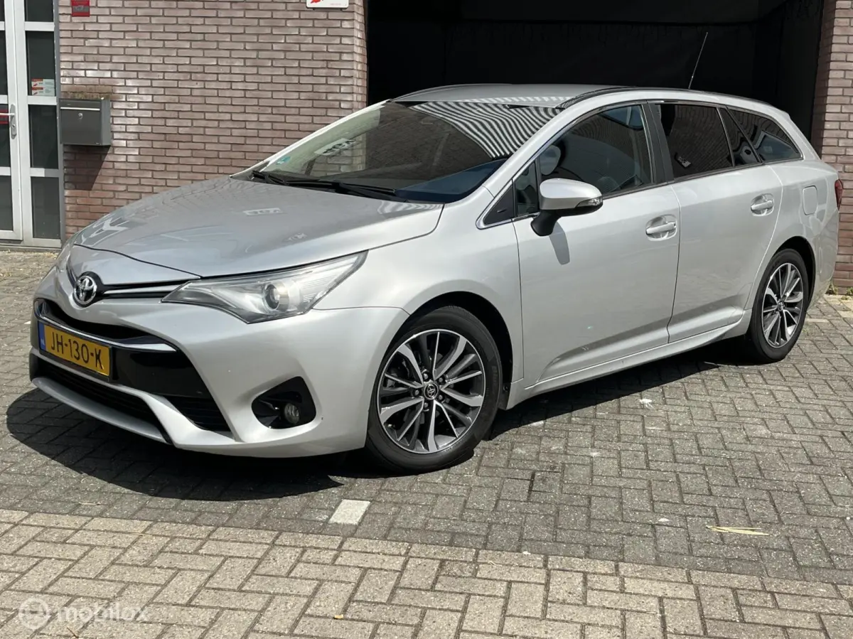 2.0 VVT-i Lease Pro Automaat 2016 exportprijs ex BPM Luxe en goede auto met NAP en boekjes.