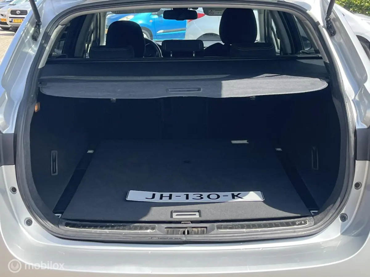 2.0 VVT-i Lease Pro Automaat 2016 exportprijs ex BPM Luxe en goede auto met NAP en boekjes.