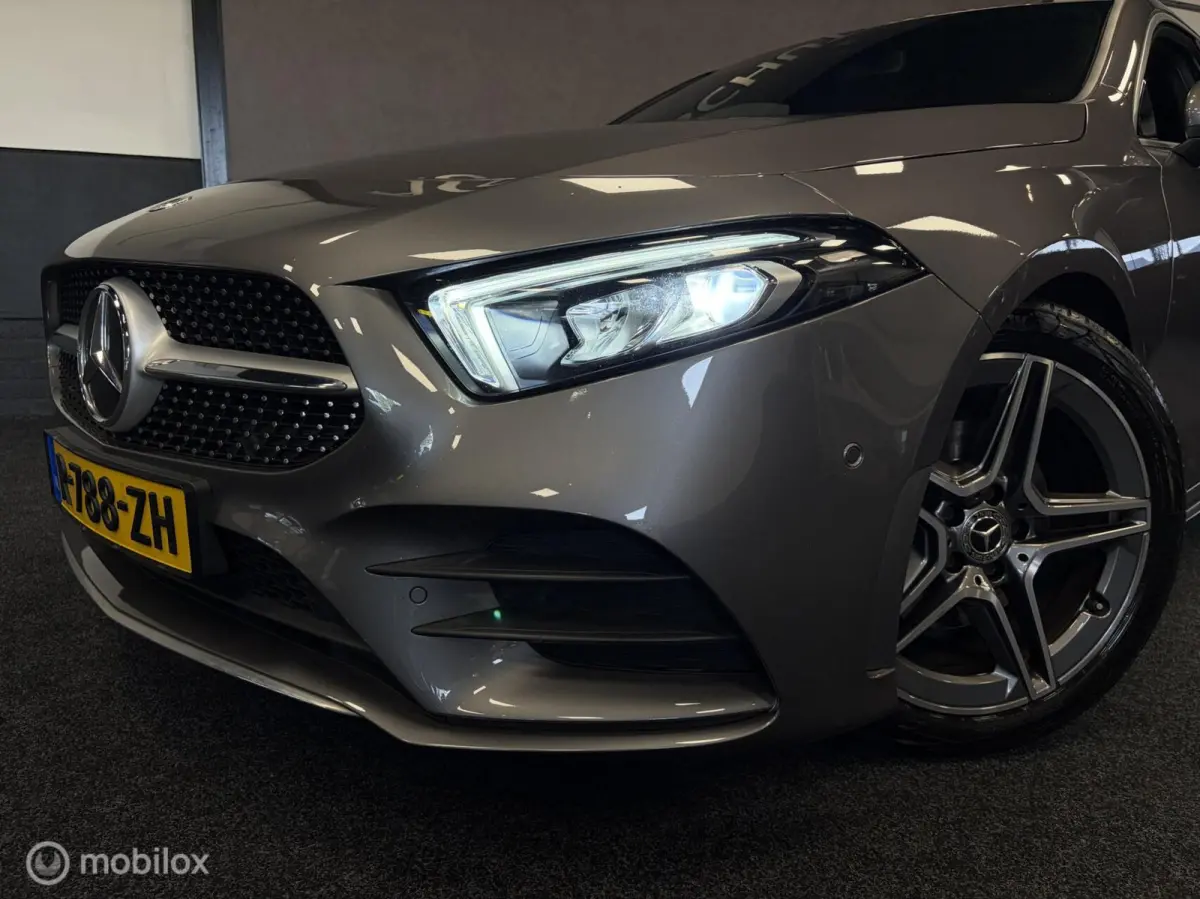 180 AMG Line LED / DIGI DASH / STOELVERW. / CARPLAY / PDC / CAMERA / NAP /