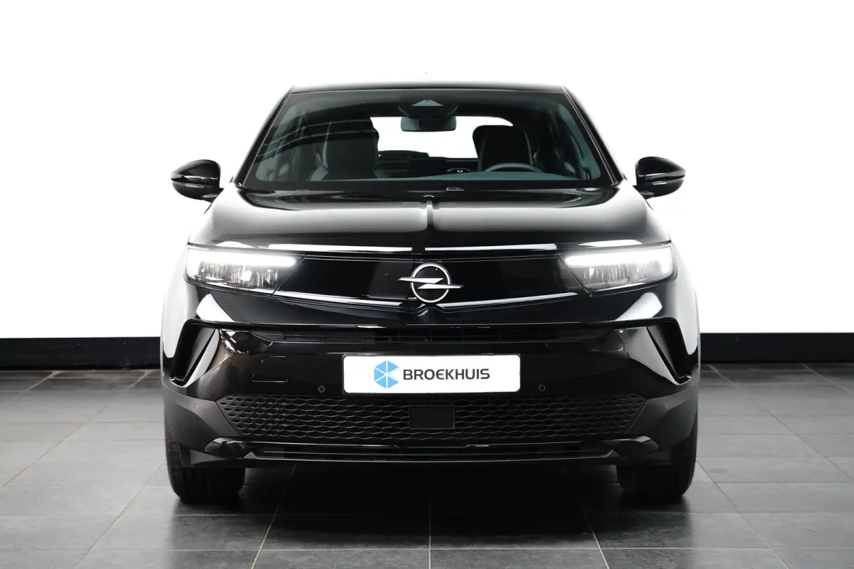 Edition Stuurverwarming | Camera | Parkeersensoren Voor&Achter | Achteruitrijcamera met 180° Area view | Keyless-Start | Stuur verwarmbaar