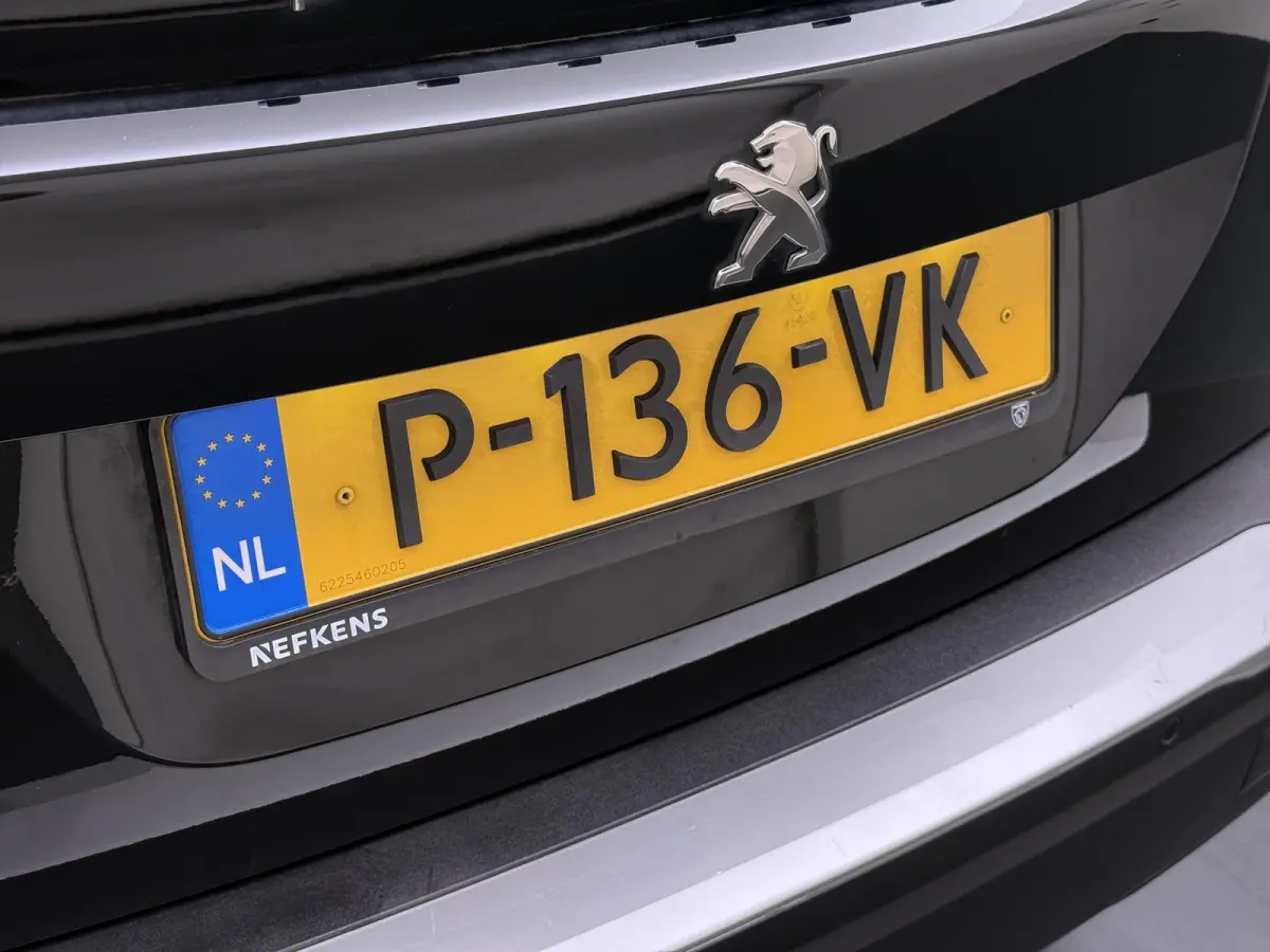 SUV Active 50 kWh 136pk | Accu 94% | 3-Fase | Navigatie via Apple Carplay en Android auto | Automatische airco | Cruise control |