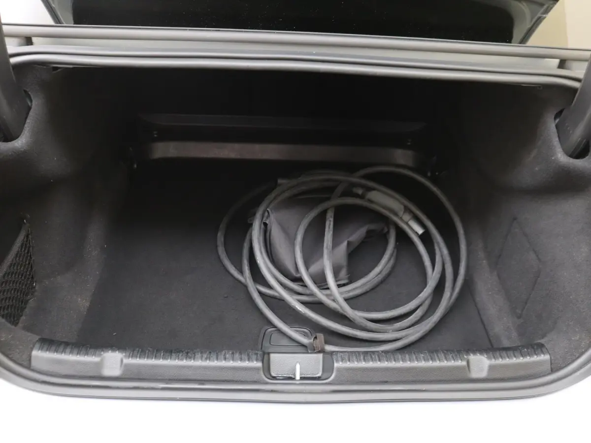 350+ Launch Edition AMG Line 91 kWh / Memory-Stoelen / Panaroma-dak / 360Graden-Camera / Headup-Display /