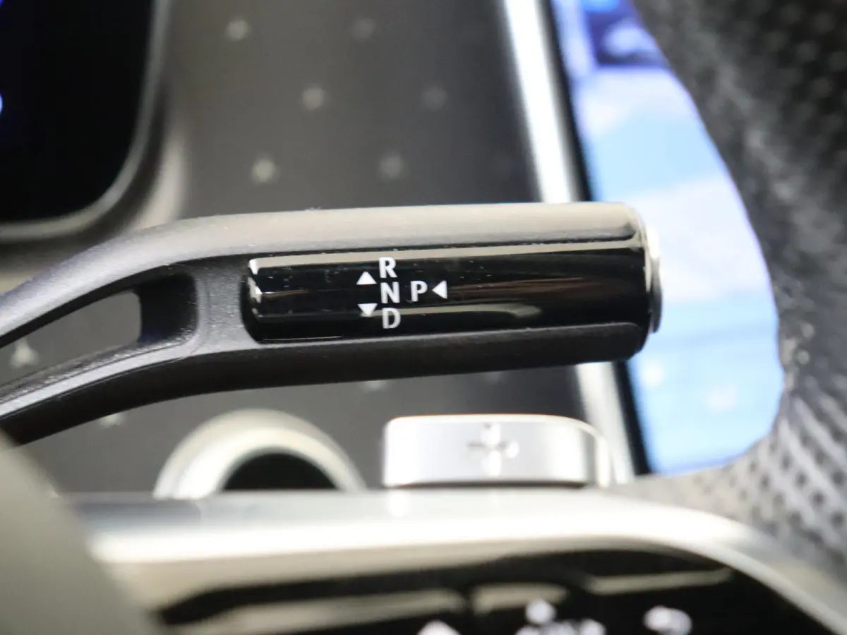 350+ Launch Edition AMG Line 91 kWh / Memory-Stoelen / Panaroma-dak / 360Graden-Camera / Headup-Display /