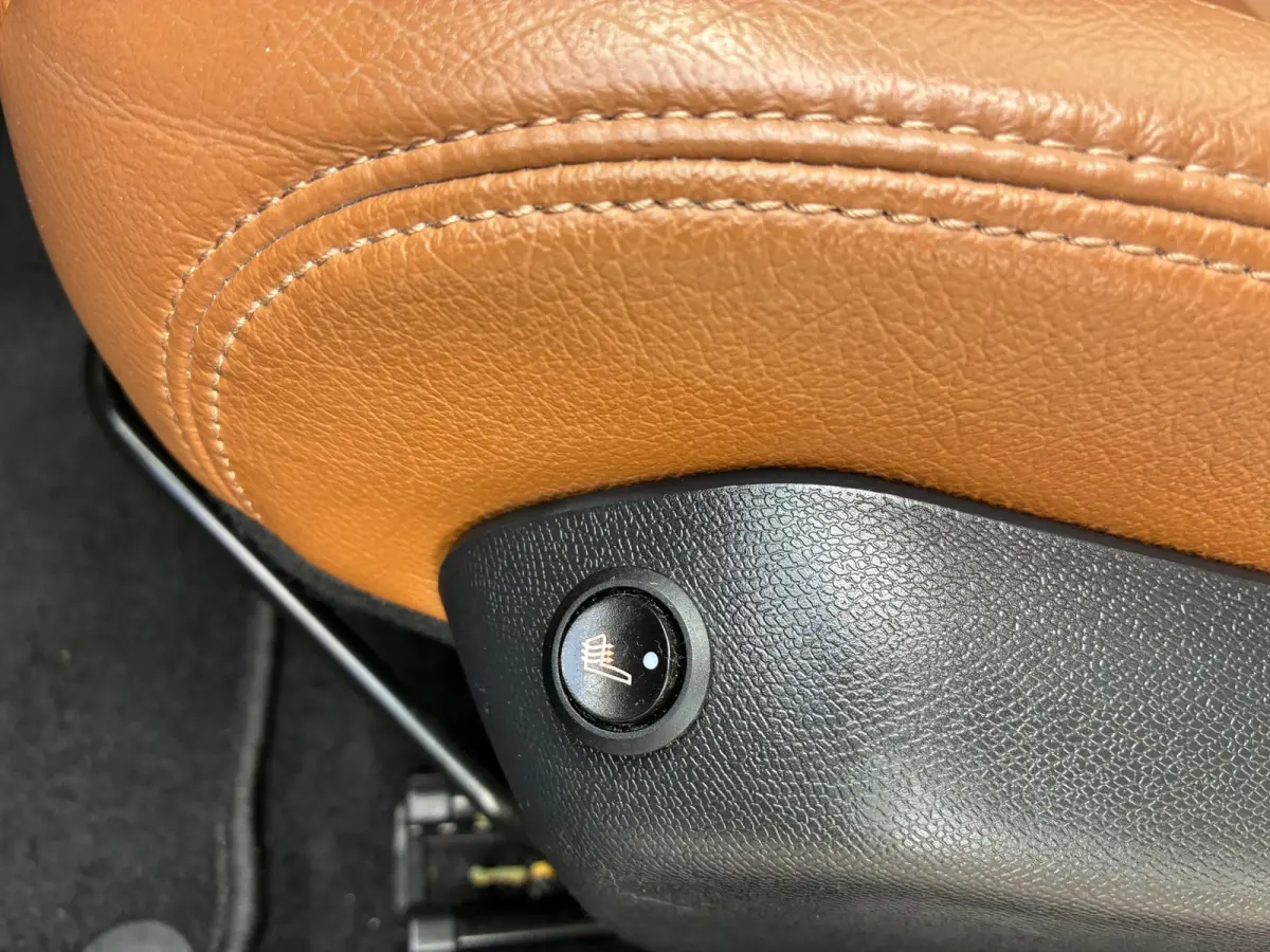 1.2 PureTech Blue Lease Executive | Leder + Pano + Cruise + Navi Nu € 6.975,-!!!