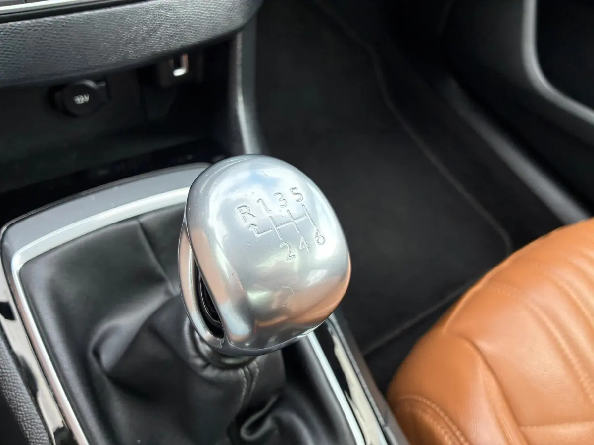1.2 PureTech Blue Lease Executive | Leder + Pano + Cruise + Navi Nu € 6.975,-!!!