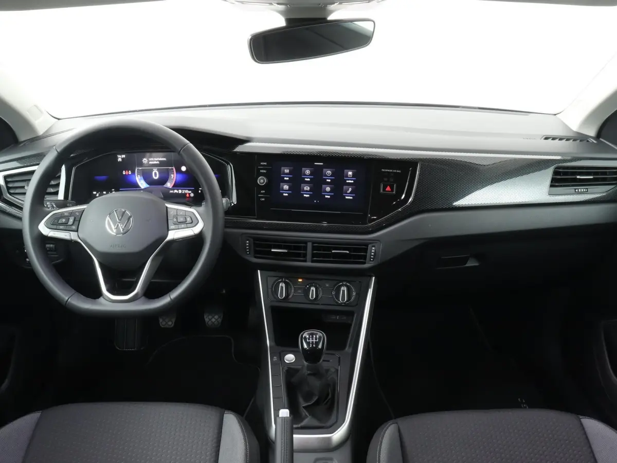 1.0 TSI Life Edition 95 PK | Parkeercamera | App Connect | Keyless Access | Parkeersensoren Achter | Lichtmetalen Velgen | Getinte Ramen