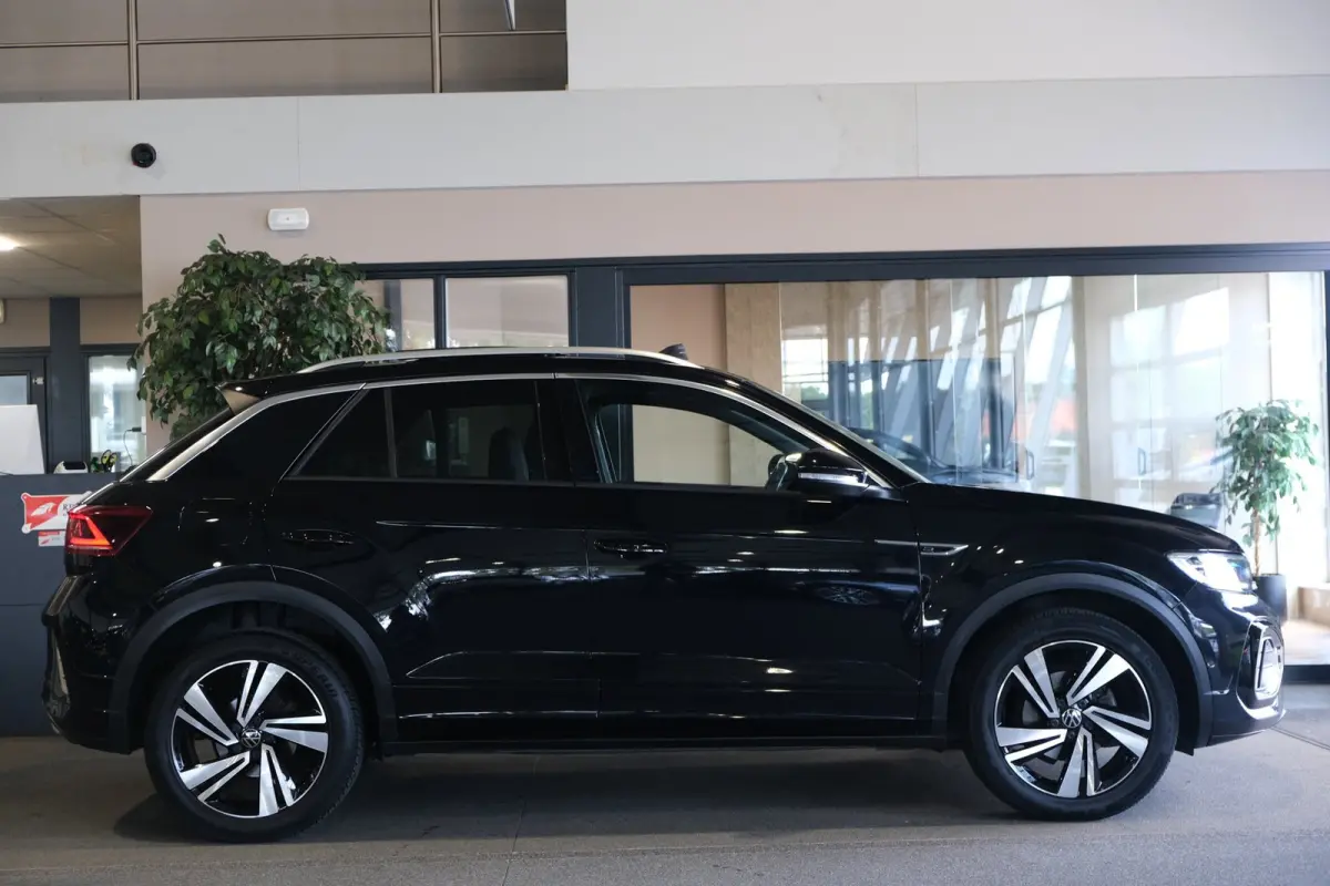 1.5 TSI 2x R-Line 150PK DSG Facelift Pano Volleder Matrix Cam Navi Virtual Kessy