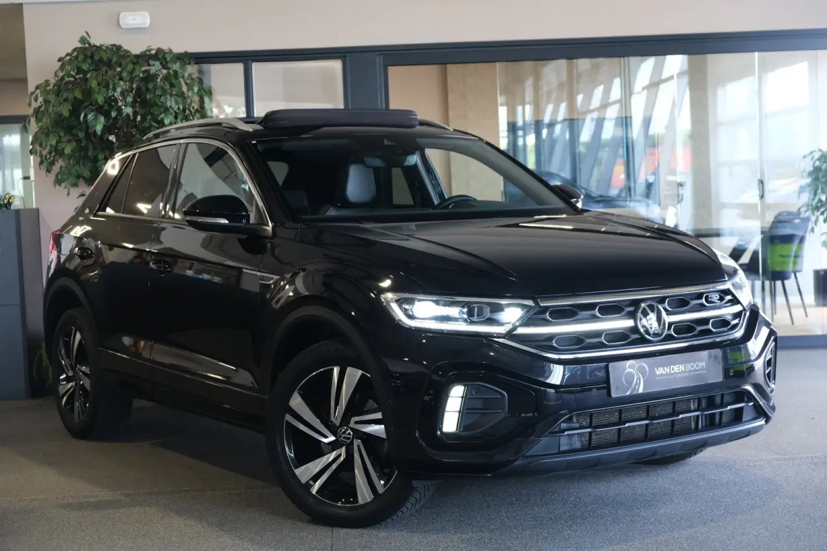 1.5 TSI 2x R-Line 150PK DSG Facelift Pano Volleder Matrix Cam Navi Virtual Kessy