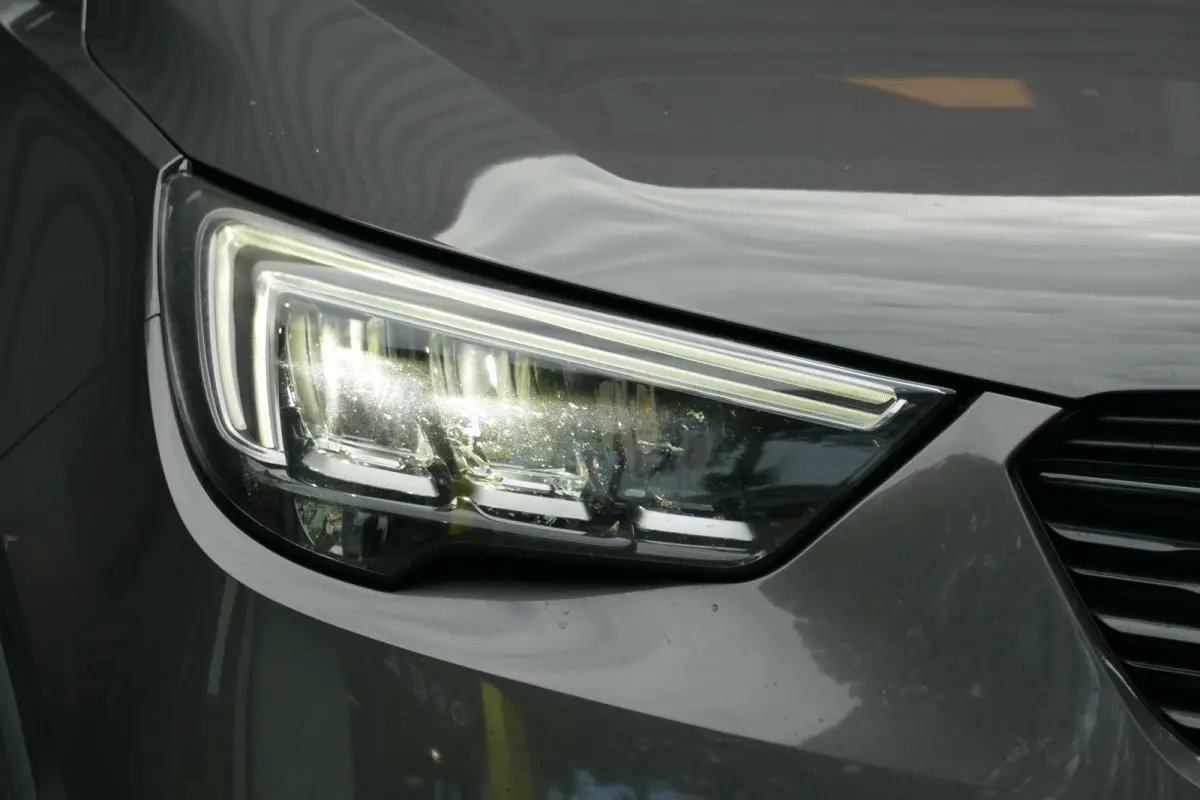1.2 TURBO 110PK INNOVATION AUTOMAAT / CAMERA / PANO.DAK / TREKHAAK / KEYLESS / 17"LMV / AGR / NAVI / CLIMA / LED / PDC / BLUETOOTH / CRUISECONTROL / 1E EIGENAAR / SCHITTERENDE STAAT !!